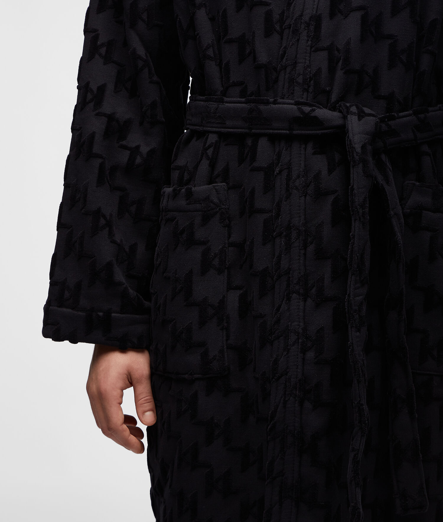 Black Men's Karl Lagerfeld Kl Monogram Bathrobe Loungewear | AE046RNWH