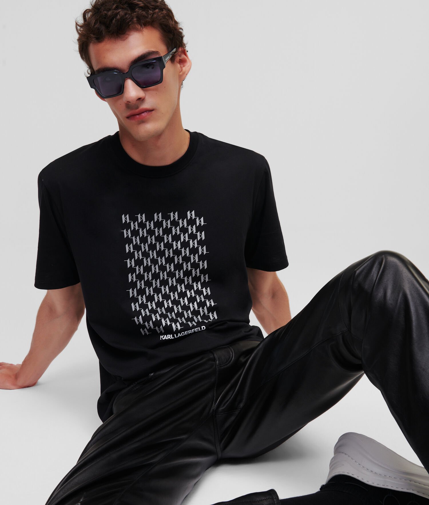 Black Men's Karl Lagerfeld Reflective Karl Monogram T-Shirts | AE965UYZP