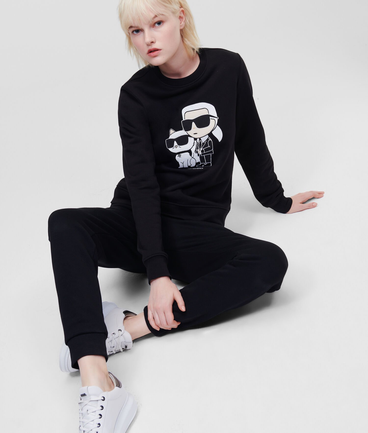 Black Women's Karl Lagerfeld Ikonik 2.0 Karl & Choupette Sweatshirts | AE528GYWM