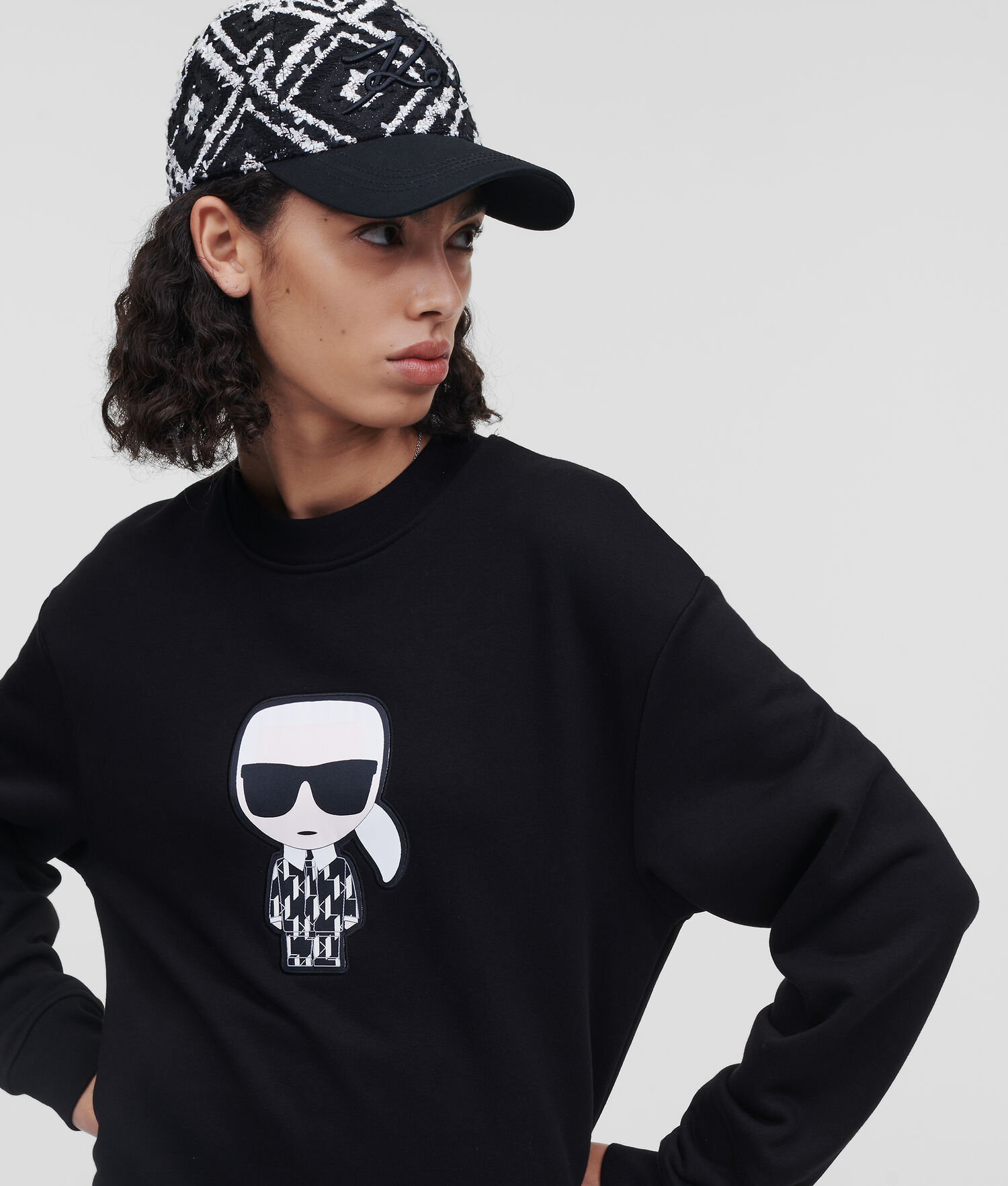 Black Women's Karl Lagerfeld Ikonik Karl Monogram Sweatshirts | AE805BUSP