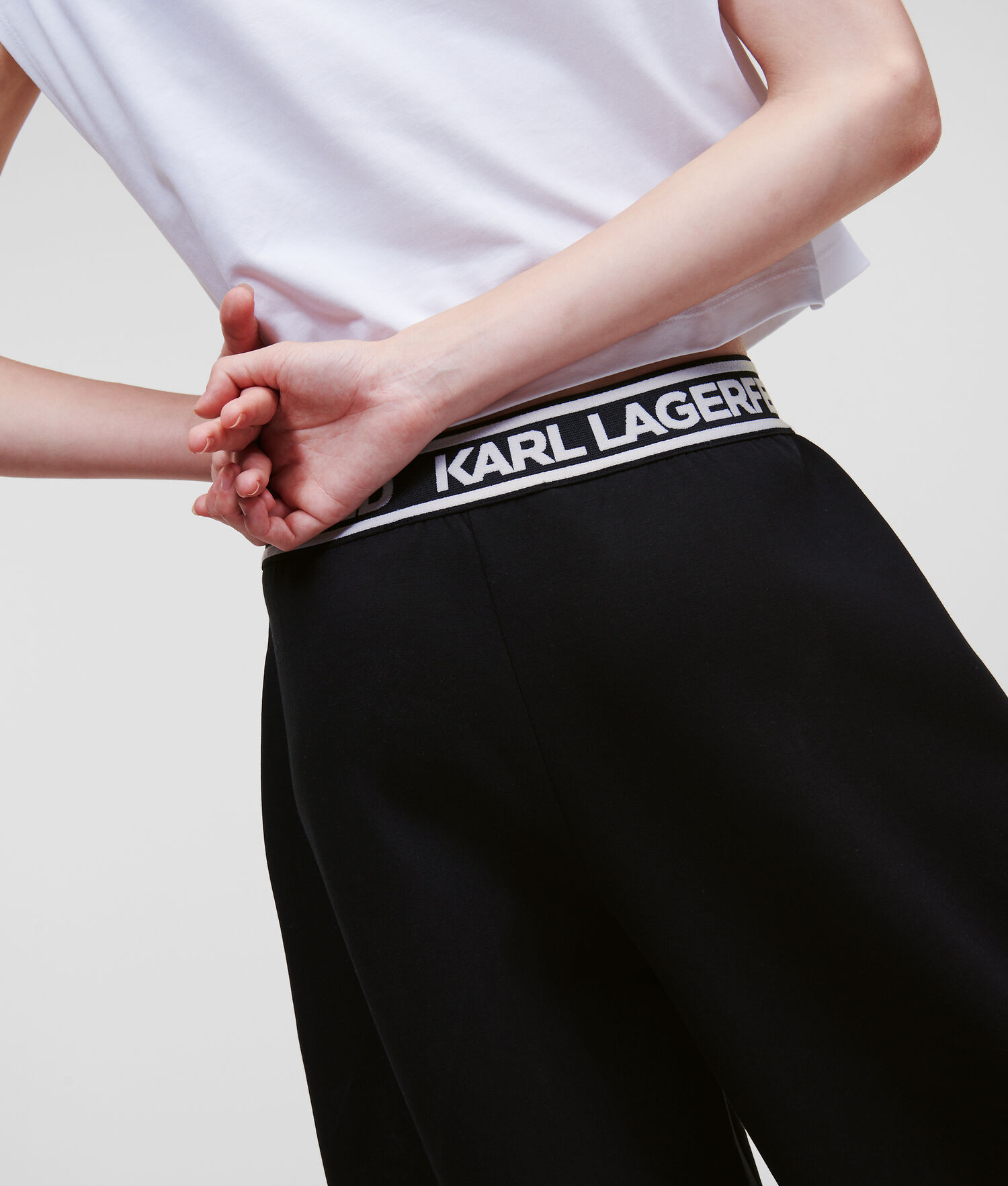 Black Women's Karl Lagerfeld Karl Logo Culottes Pants | AE504MGBP