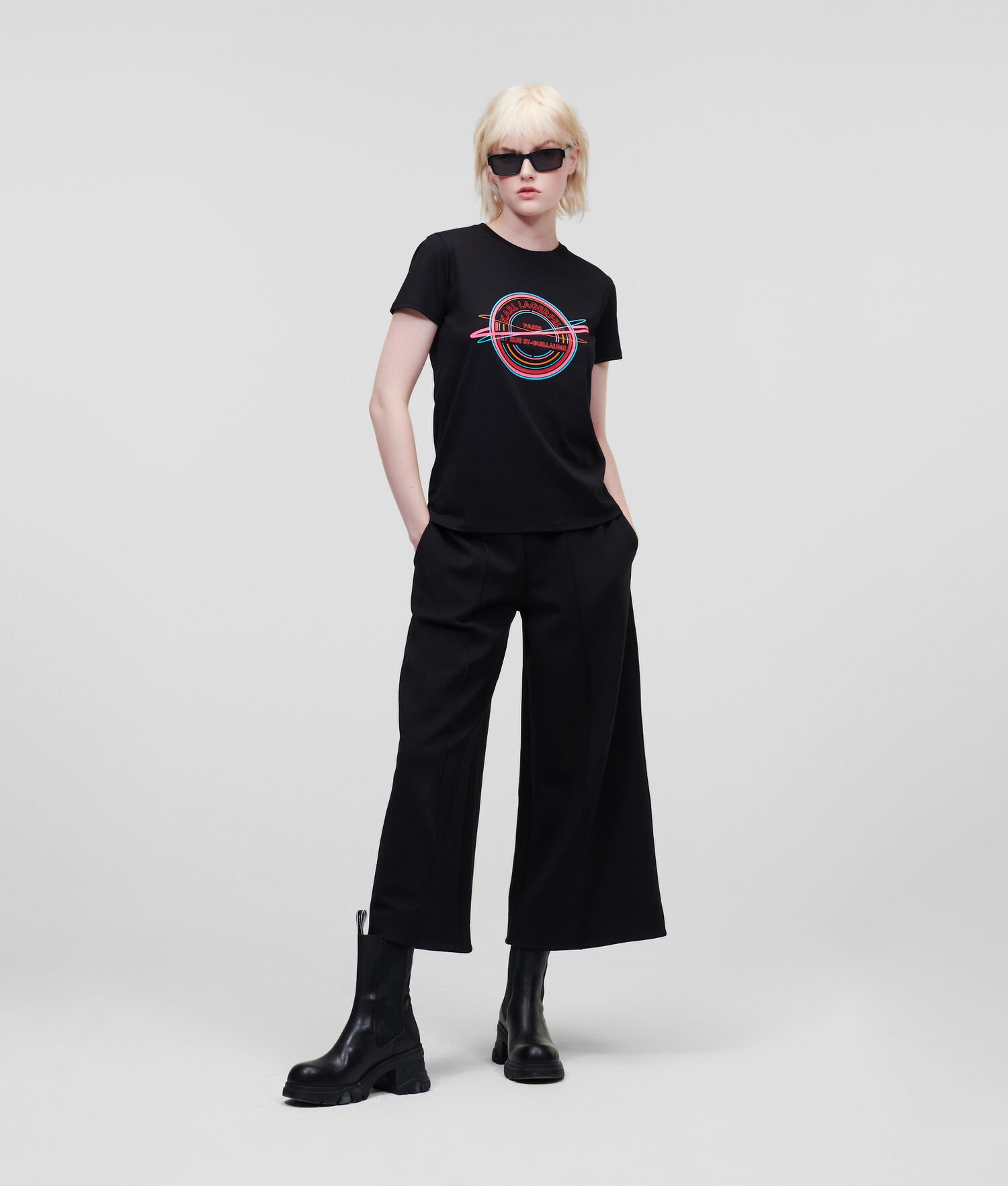 Black Women's Karl Lagerfeld Rue St-guillaume T-Shirts | AE162NVBO