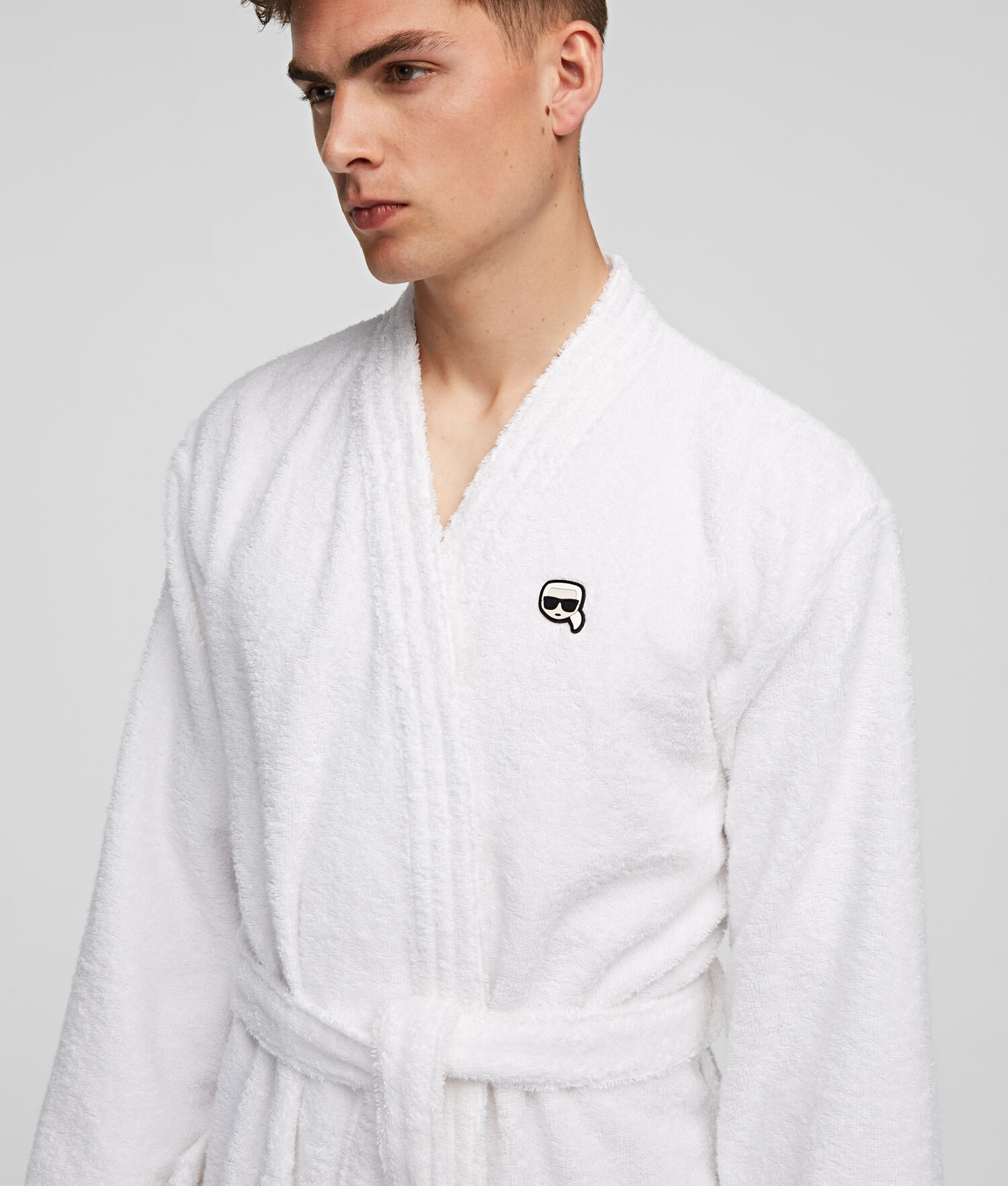 White Men's Karl Lagerfeld Ikonik Bathrobe Loungewear | AE175AVKE